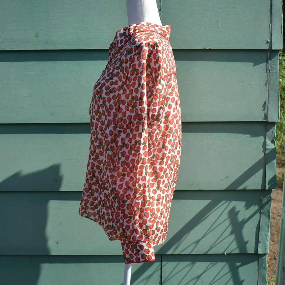 Alice + Olivia | Willa Placket Top (Strawberry Jam Soft White) - Picture 7 of 15
